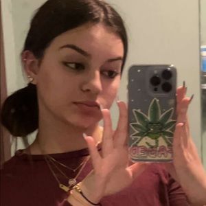 Meet your Posher, Natalie